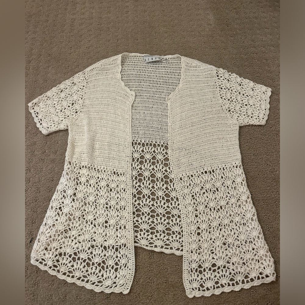 cute cream/ white crochet coverup top